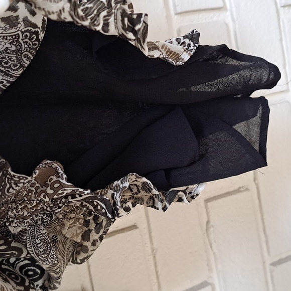 Dressbarn Animal Print Boho Sheer Overlay Embellished Top. Size 1X - Picture 6 of 10